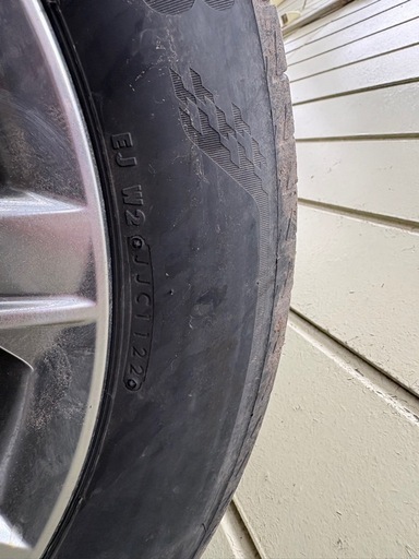 LS500純正タイヤホイール