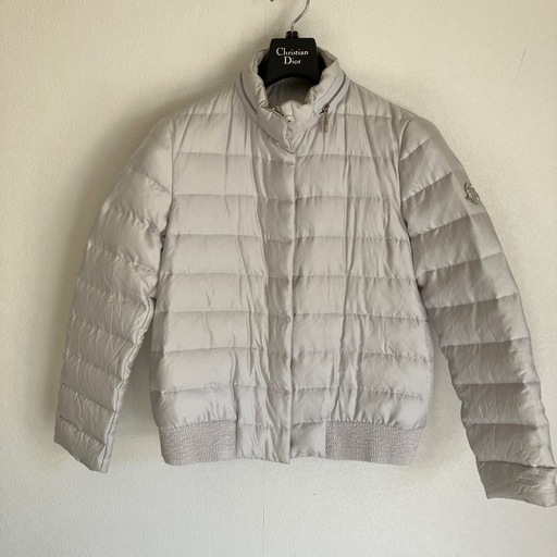 超プレミアム❗️シルク100 %❗️ 極美品MONCLER ホワイトダウンジャケット