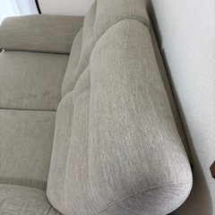 【ニトリ】2〜3人用ソファの画像