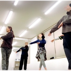 楽しく体を動かしたい方、ぜひ一緒にダンスしませんか？✨ ✨の画像