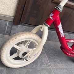 キッズバイク　ストライダーの画像