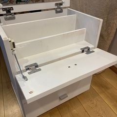 ドレッサー　コンパクトの画像