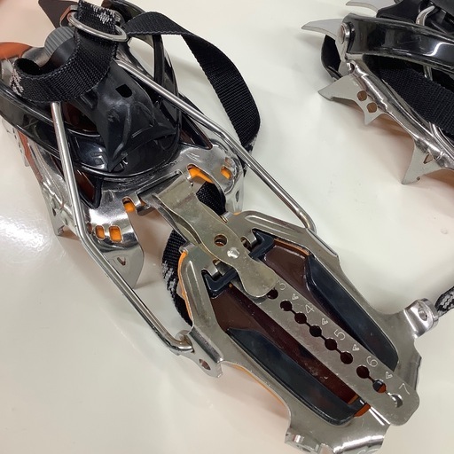 【トレファク ラパーク岸和田店】BLACK DIAMOND 12本爪アイゼン　入荷しました。