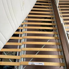 IKEA MALM ベッドフレーム ＋ マットレス　セット　140cmｘ200cm　ブラウンの画像