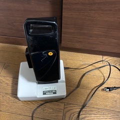電動自転車　バッテリーと充電器の画像