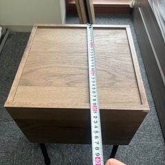 サイドテーブルの画像