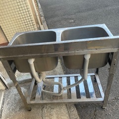 シンク‼️サイズ：90X 45X高さ80cm早く取りに来られる方に優先❣️の画像