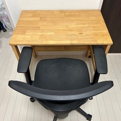 机・ワーキングアームチェア
の画像