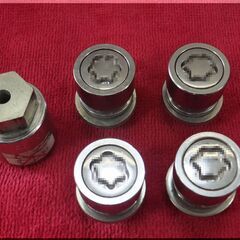 ★【引き取り限定～早いもの勝ち！】TOYOTA (トヨタ) 純正部品 ホイールロックナット 4個セット M12P1.5 トヨタ純正平座ナット専用 ★の画像