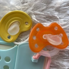 おしゃぶり 紙パックジュース用入れ物の画像