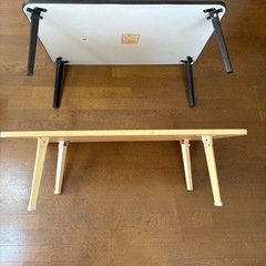 折りたたみテーブル　2台
の画像