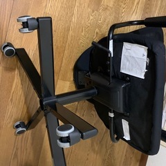 メッシュオフィスチェア デスクチェア 事務椅子 キャスター付き ブラックの画像