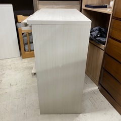 📣中古家具は朝霞市の当店へ‼️ ディスプレイラック　本棚　レコード　収納　白色　ホワイト　おしゃれ　幅75×奥40×高85cm　朝霞市　リサイクルショップ　ケイラック朝霞田島店　志木市　和光市　GM507の画像