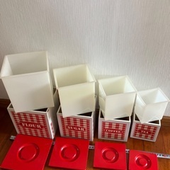 ヴィンテージキャニスターの画像