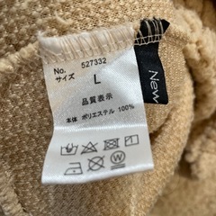 Newlyme ボアトップス 肩レースアップ ベージュ Lサイズの画像