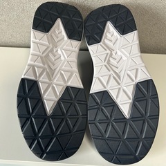 新品　ネイビー スリッポン 手を使わず履ける 着脱簡単 メッシュ 25.5cmの画像