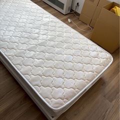 シングルベッド 【マットレス付き】 ホワイトの画像