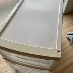 衣装ケースの画像