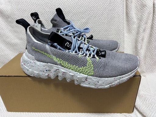 新品未使用　Nike Space Hippie Collection 01