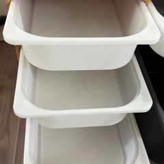 IKEA  TROFAST 子供収納棚　収納ボックス付き  の画像