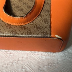 中古品 GUESS バッグ トートバッグ 鞄 モノグラム オレンジの画像