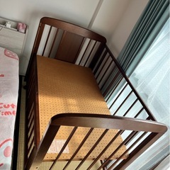 【無料】木製ベビーベッド（120×70cm）の画像