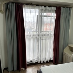 カーテンの画像