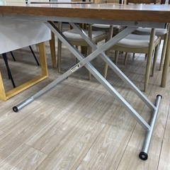 【取りに来られる方限定】　ニトリ昇降ダイニングテーブルのご紹介！【トレファク寝屋川】の画像