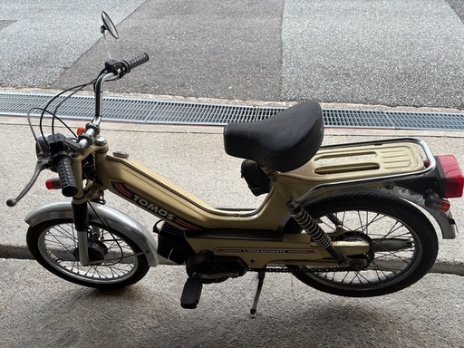 多数のお問い合わせありがとうございました　バイク TOMOS 引取限定　ベージュ