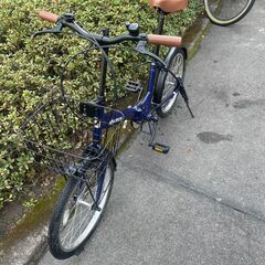リサイクルショップどりーむ天保山店　No639 折りたたみ自転車　２０インチ　ギア切替付き♪　折りたたみ可能で便利♪の画像