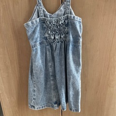 GU 女の子🌼130　デニムワンピースの画像
