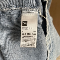 GU 女の子🌼130　デニムワンピースの画像