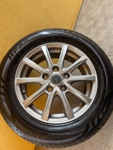 195/65r15アルミホイールとタイヤ
