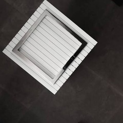 【新品未使用】自動ゴミ箱 ZitA SQUARE（ジータ スクエア）ホワイト
の画像