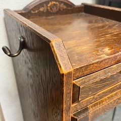 アンティーク棚の画像