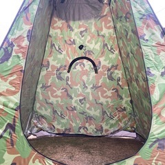 カモフラージュ柄テント⛺️の画像