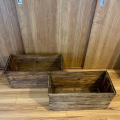 りんご箱×2の画像