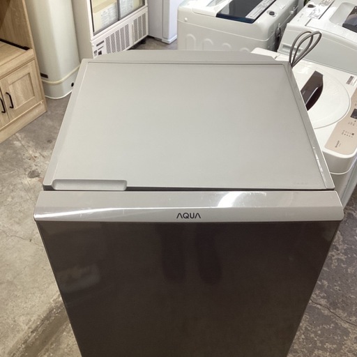 万代店　アクア　冷蔵庫　AQR-13M 22年製