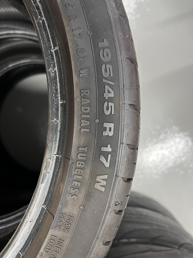 【終了】タイヤ 195/45R17 Continental Contisportcontact5 スイフトスポーツ