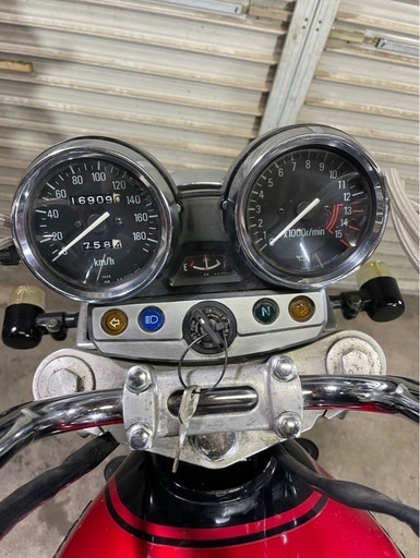 カワサキ　 ゼファーχ 始動動画有り 車体　実働　低走行　ゼファー400 バッテリー新品　整備済み