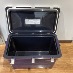 クーラーボックス（紺色）【町田市再生家具】0207Bの画像