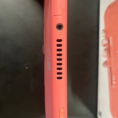 美品Nintendo Switch Lite コーラル色　箱付き　使用回数浅　ニンテンドースイッチライトの画像