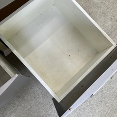 上2602-136 キッチンボード シルバー キズ汚れ多数 現状渡しの画像