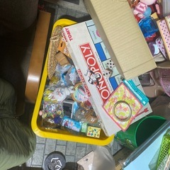 明日8日色々な雑貨差し上げますの画像