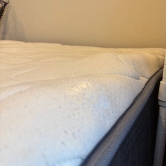 セミダブル　　ベッド　マットレス　すのこの画像