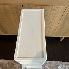 収納　カラーボックス4段割れありの画像