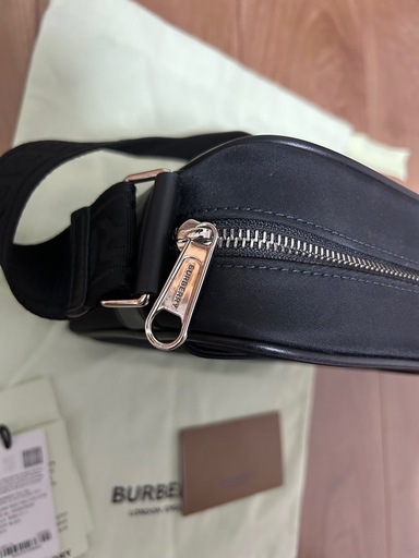 BURBERRY ショルダーバッグパティ