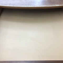 【ドリーム川西店御来店限定】☆ジモティー見たよ♪割引☆  オーバル型テーブル  クリーニング済み 【2125560000053300】の画像