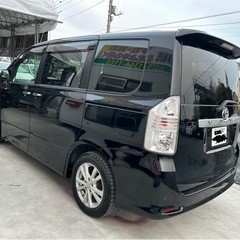 綺麗なファミリーカー　調子良く　車検長い　乗って帰れますの画像