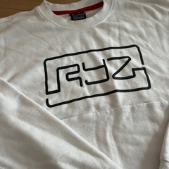 RYZ トレーナー
の画像